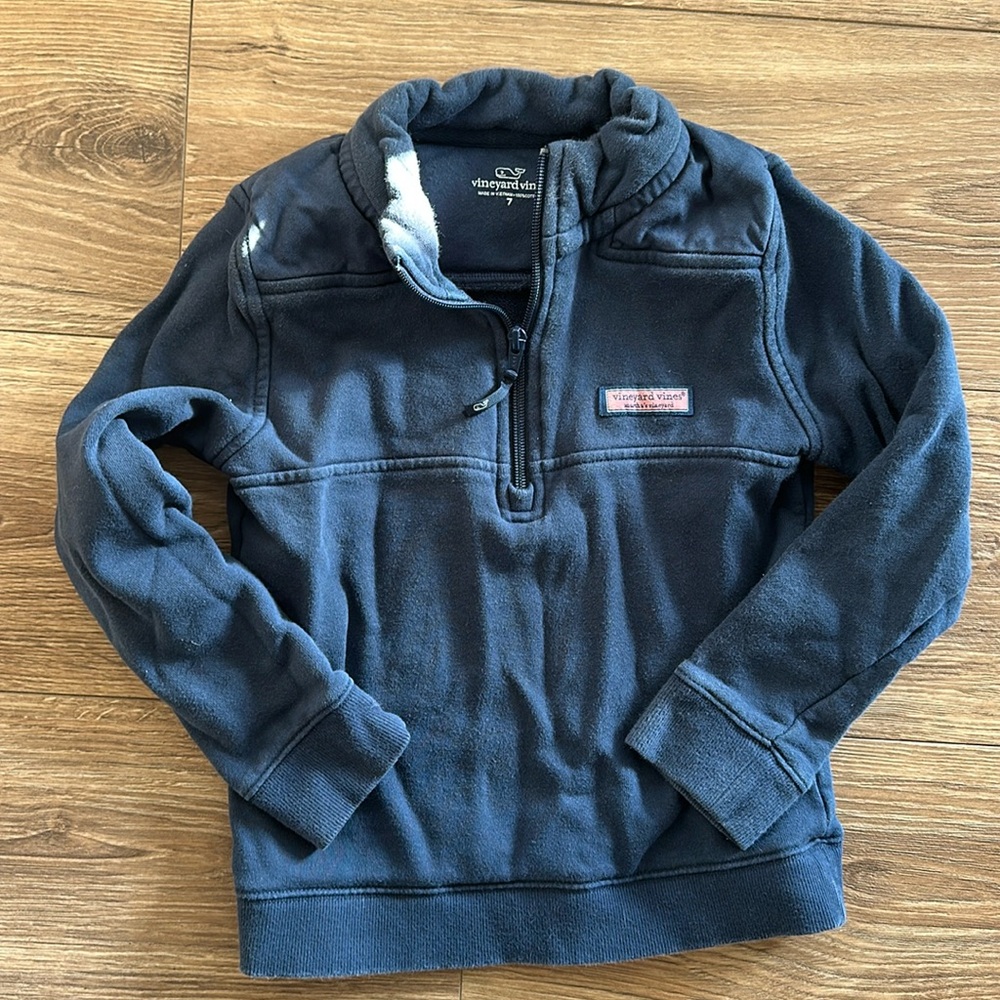Vineyard Vines Boys pull over size 7